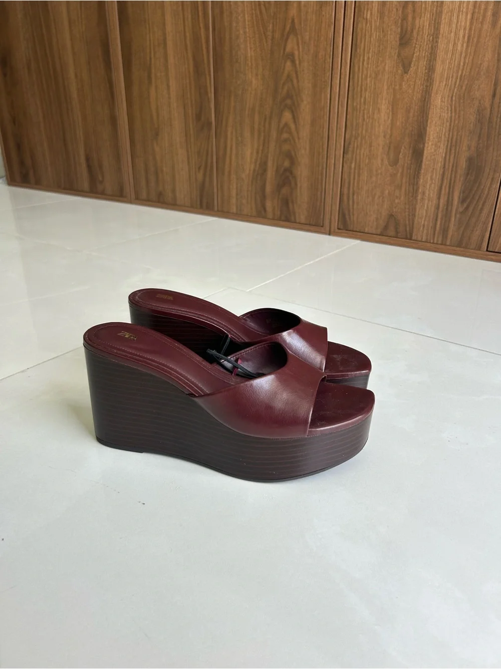 ZARA | Burgundy Platforms